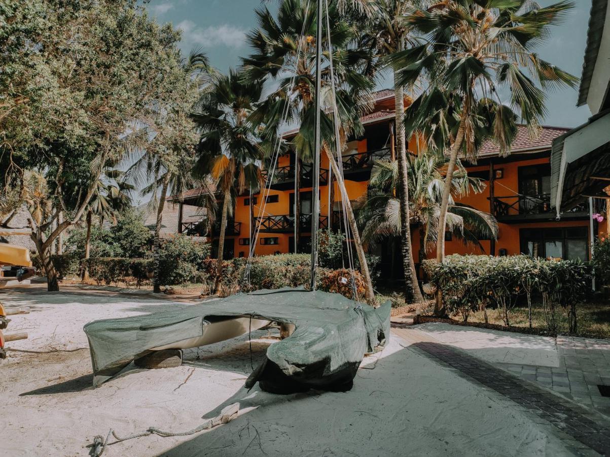 Mnarani Beach Cottages Nungwi Buitenkant foto