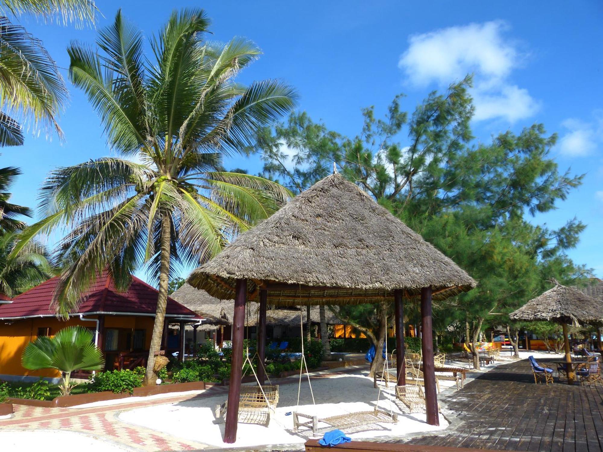 Mnarani Beach Cottages Nungwi Buitenkant foto